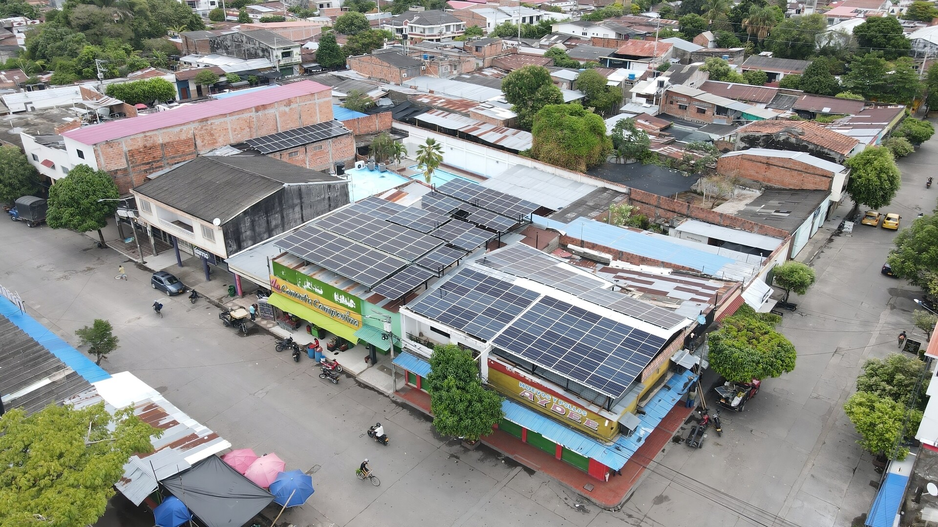 Proyecto Comercial Fotovoltaico – Pollos y Huevos Aydee (El Espinal)